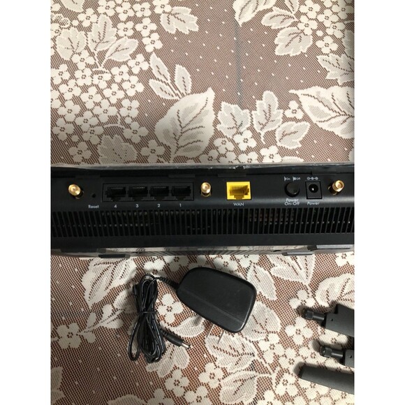 Netgear Nighthawk AC1900 Smart Wi-Fi Router R6900v2 - Untested Selling For Parts - Picture 4 of 6